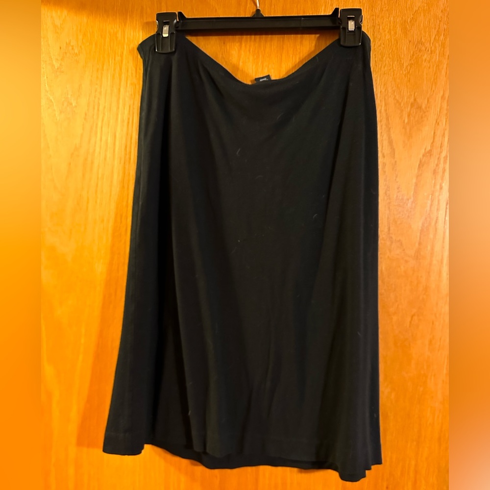 Simple black skirt